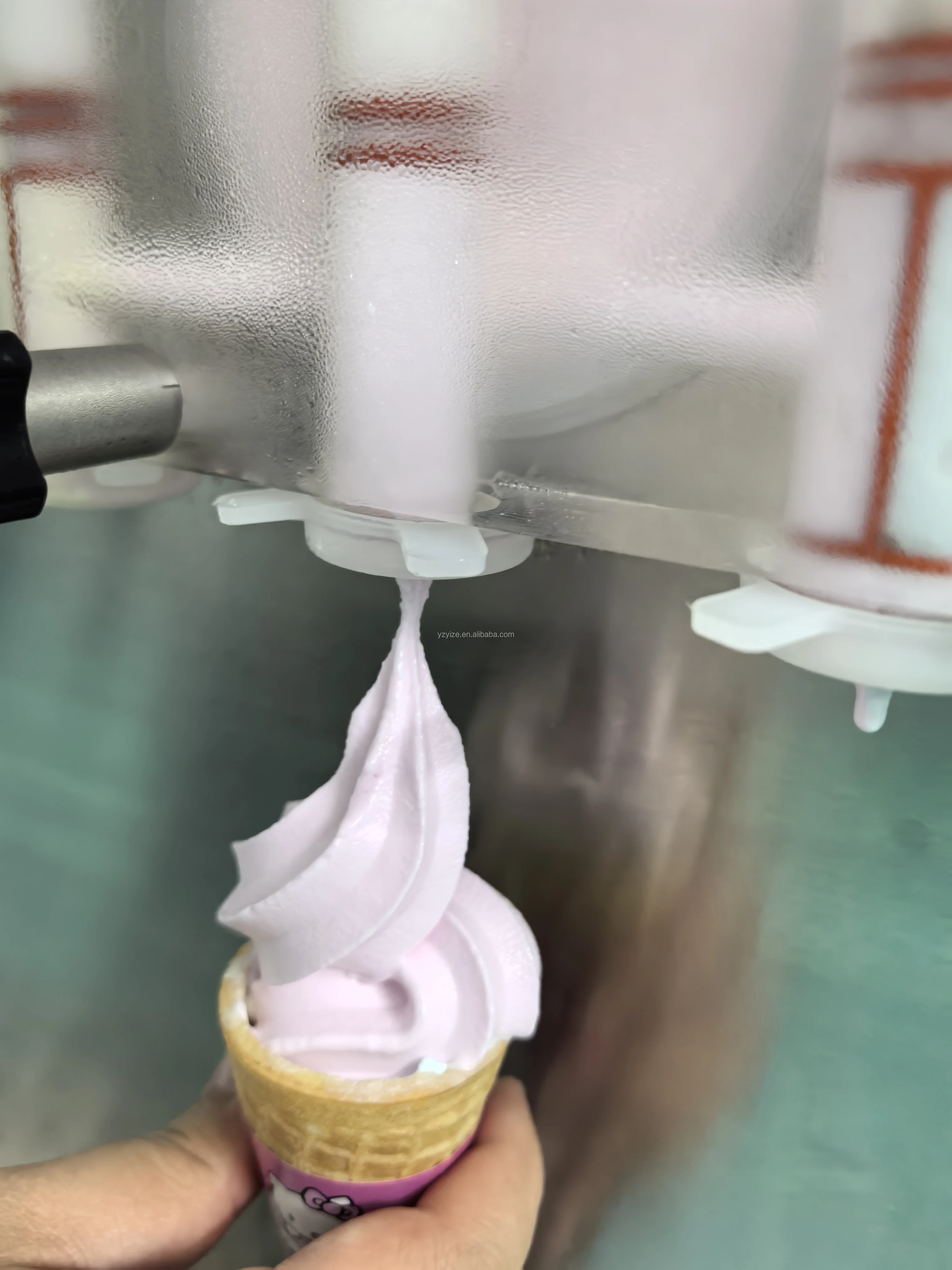 Commercial 7 Flavor Ice Creaam Machine Soft Ice Cream Automatic Soft Serve Ice CreamCreme Vending Machine For Sale