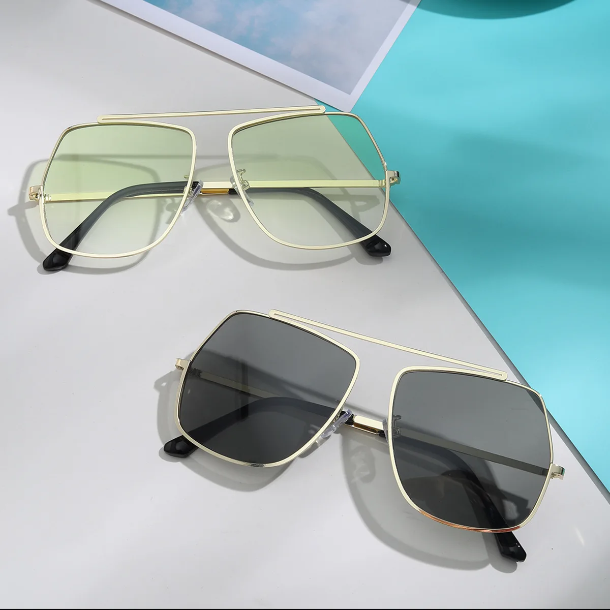 
SUNBORRY Private Label Alloy Women Green Double Bridge Gradual Vision Sunglasses Custom Logo 2021 