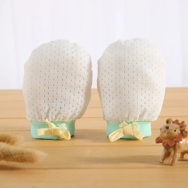 Newborn Ice Silk Breathable Anti scratch Gloves