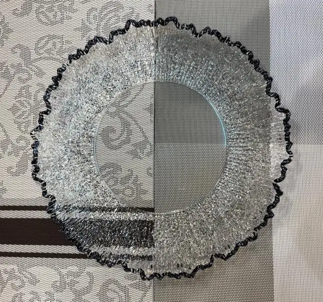 Placas Cargador para Boda Clear Plastic Round Ruffled Gold Rim Dinner Plastic Reef Coral Wedding Charger Plates with Flora Rim