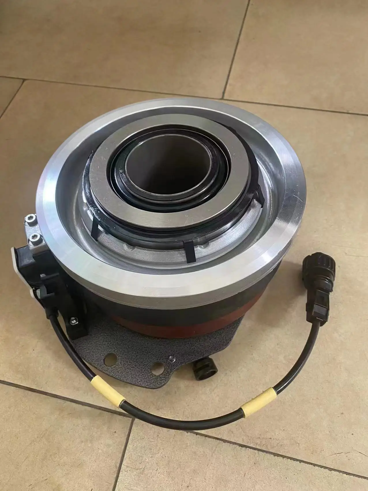 Sachs Volvo Truck Parts Clutch Release Bearing 23040530 23417523 6482000155