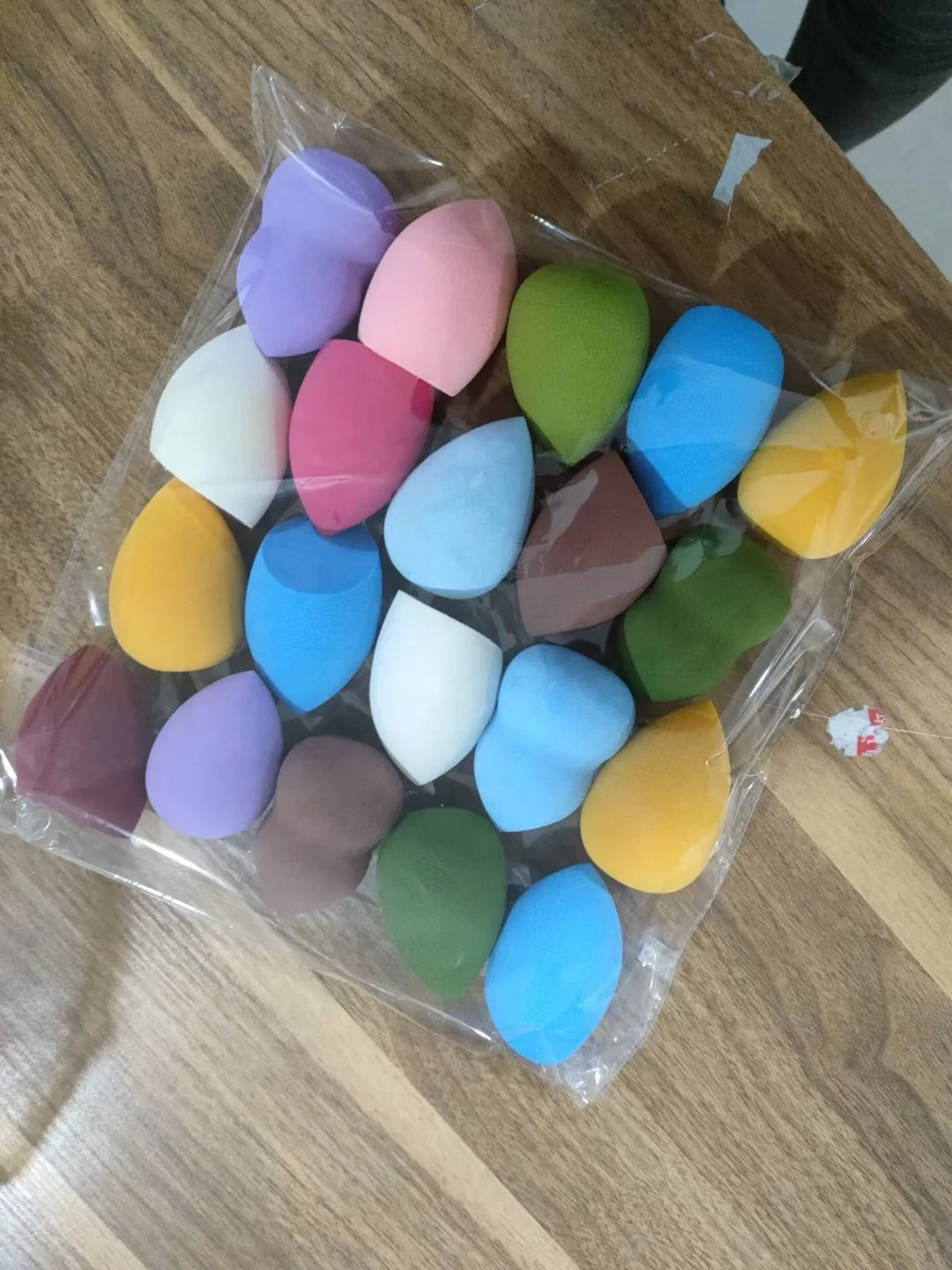 Лучшие продажи экологичные многоцветные мягкие 5 шт смешанные большие губки для макияжа Набор блендеров