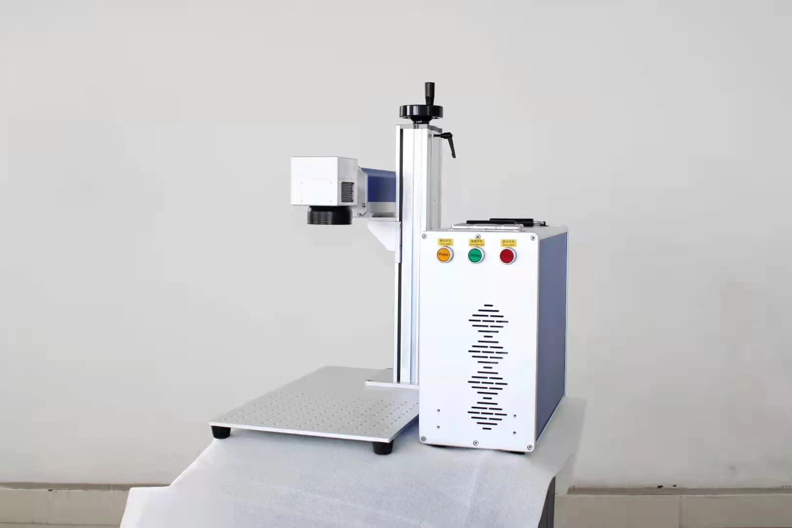 ZODO 20w 30w 50w Portable split type fiber laser marking machine for anti-loss tag key chain number tag