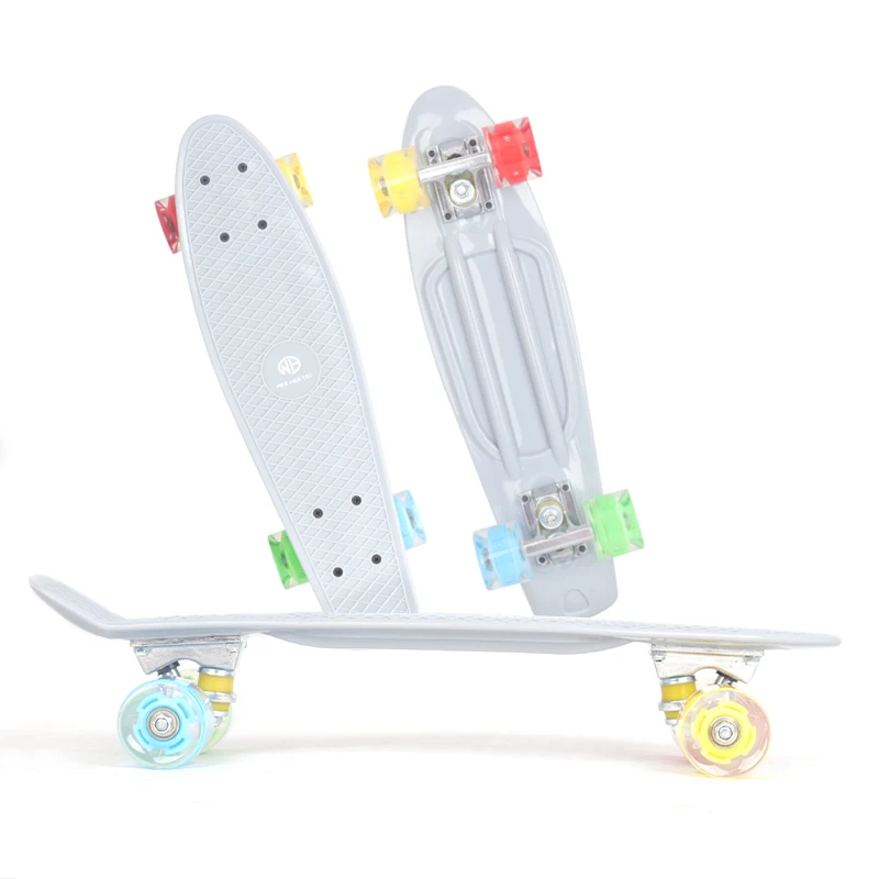 New Design Customized 22 inch Mini Fish Plastic Cruiser Skateboard with LED Light Wheels