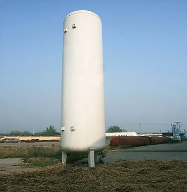 Chemical Plant Use Vertical Type Liquid Oxygen Nitrogen Cryogenic Tank