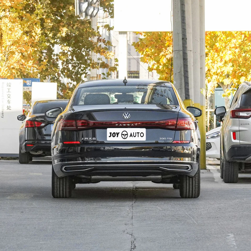 Заводская 2024 SAIC Volkswagen Passat 1 4 T 2 0 бензиновый автомобиль 4-дверный 5-местный седан для взрослых применимый семейный VW сделано в Китае