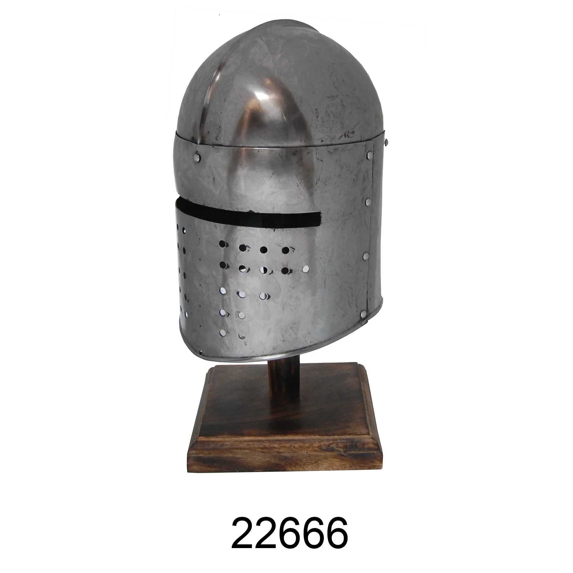 Немецкий защитный шлем Maximillian для продажи