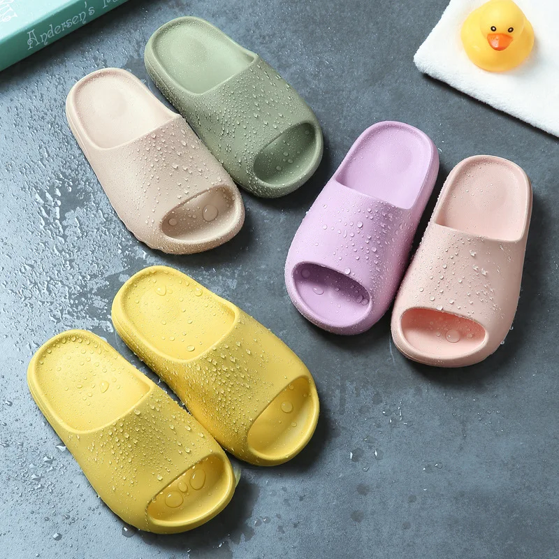 
Summer Kids shoes beach Slipper Slides Candy Color Thick Bottom Yeezy Slides Flip Flops Slides Footwear House for Girls and Boys 