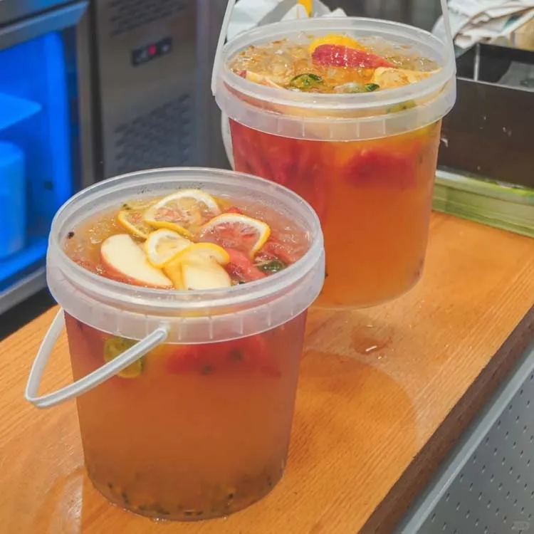 Plastic Cups Round Small Large Container Portable Clear White Pp Plastic Buckets With Lids Handle