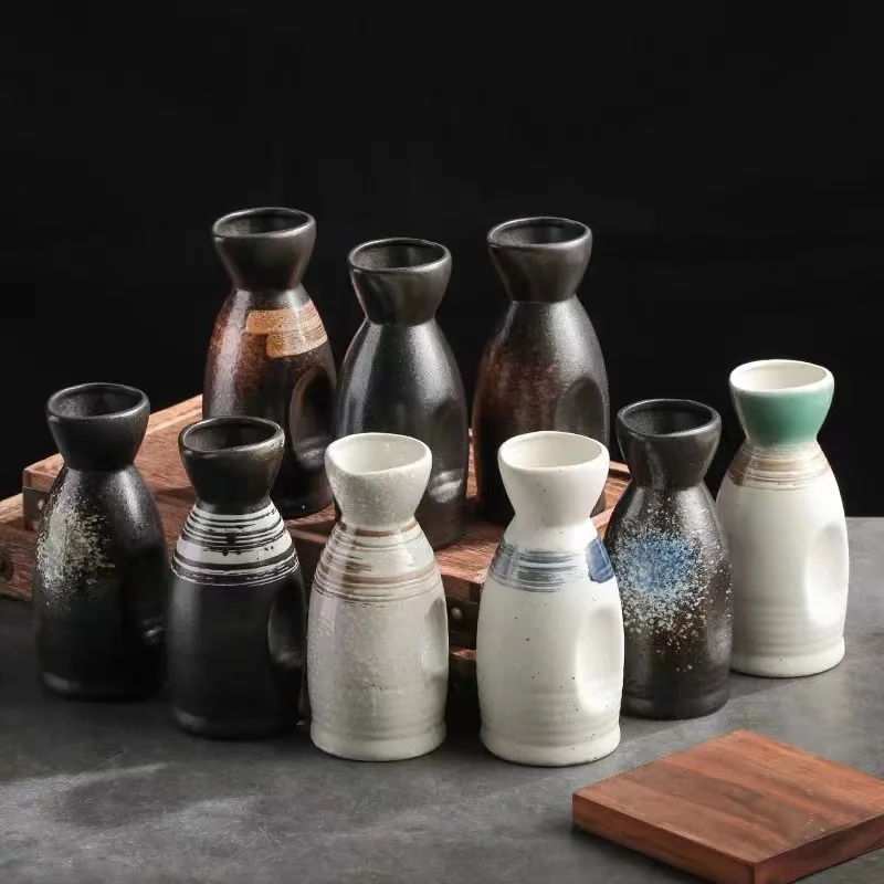 Japanese-Style Mini Ceramic Wine Flask Set for Party Sushi Restaurant Warm Wine Flask Cup Small Cups