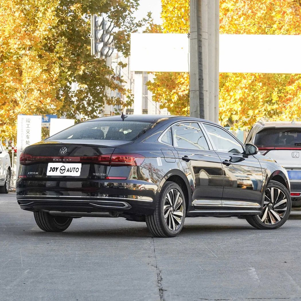 Заводская 2024 SAIC Volkswagen Passat 1 4 T 2 0 бензиновый автомобиль 4-дверный 5-местный седан для взрослых применимый семейный VW сделано в Китае