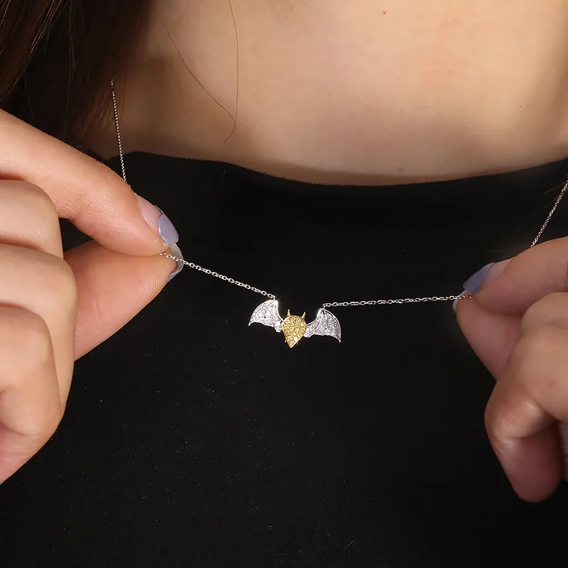 18k Real Gold Jewelry Pawnable Natural Yellow Diamond and White Diamond Bat Pendant Best Friend Necklaces