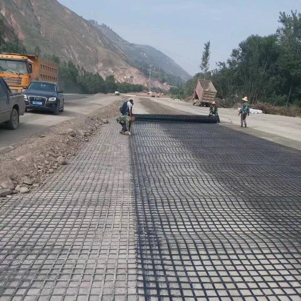 24 Heads Automatic Geogrid Welding Machine Steel Plastic Composite Geogrid producttion used for road construction