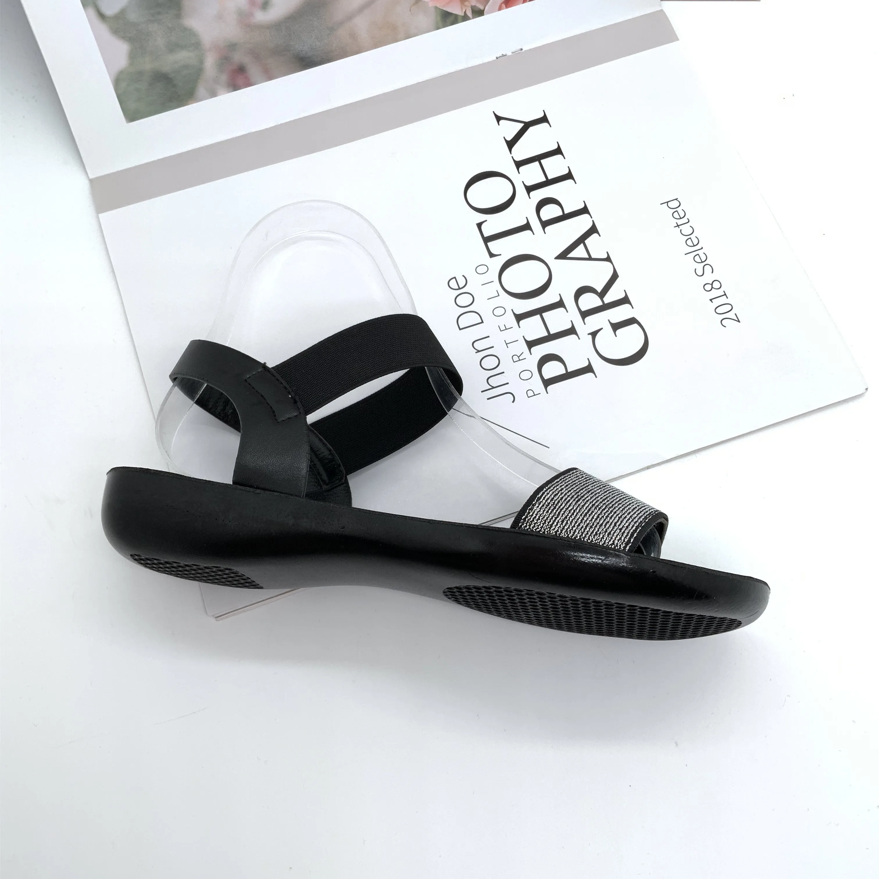 Wholesale Summer Women Sandals Fashion Slippers Rhinestone Buckle Strap Soft Insole Elastic Flat Sandal Shoes