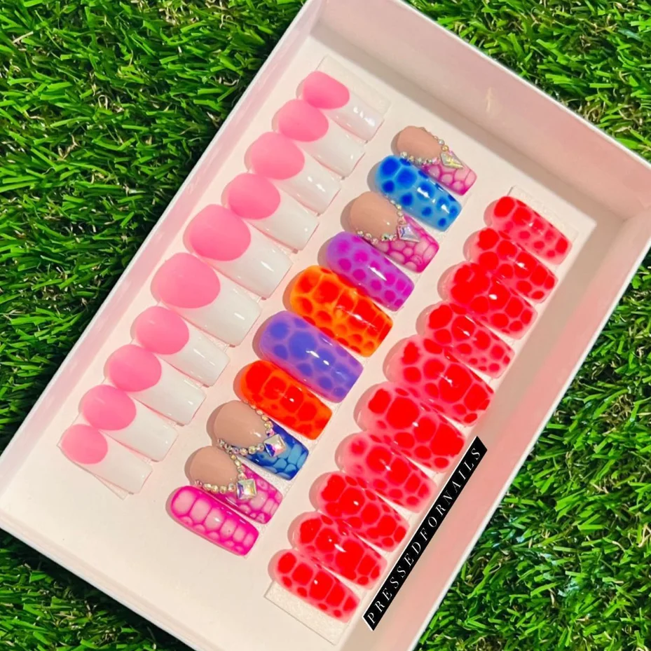 Customised Press On Nails Aquarium Full Cover False Nail Art Artificial Glow in the Dark Press On Nails