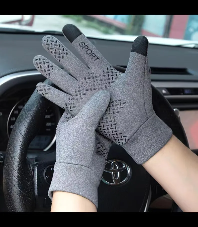 Protective fashion warm winter gloves for hand glove to keep warm with goat inner