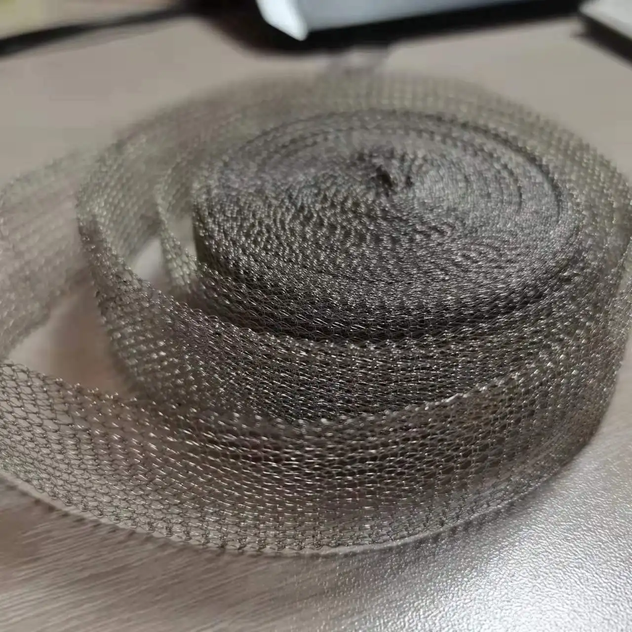 Customized Tin copper-clad steel knitted Wire Cloth Mesh by weft knitting technology for electromagnetic shielding