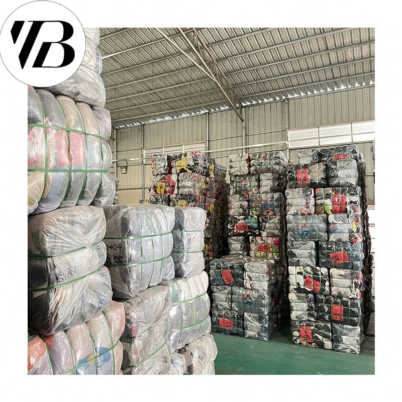 Дешевые б/у детские ботинки в Дубае