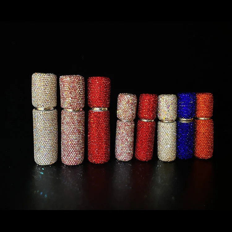 Creative Woman Gift Luxury Diamond Rhinestone Crystal Mini Perfume Bottle Portable Travel Press Mini Glass Bottle