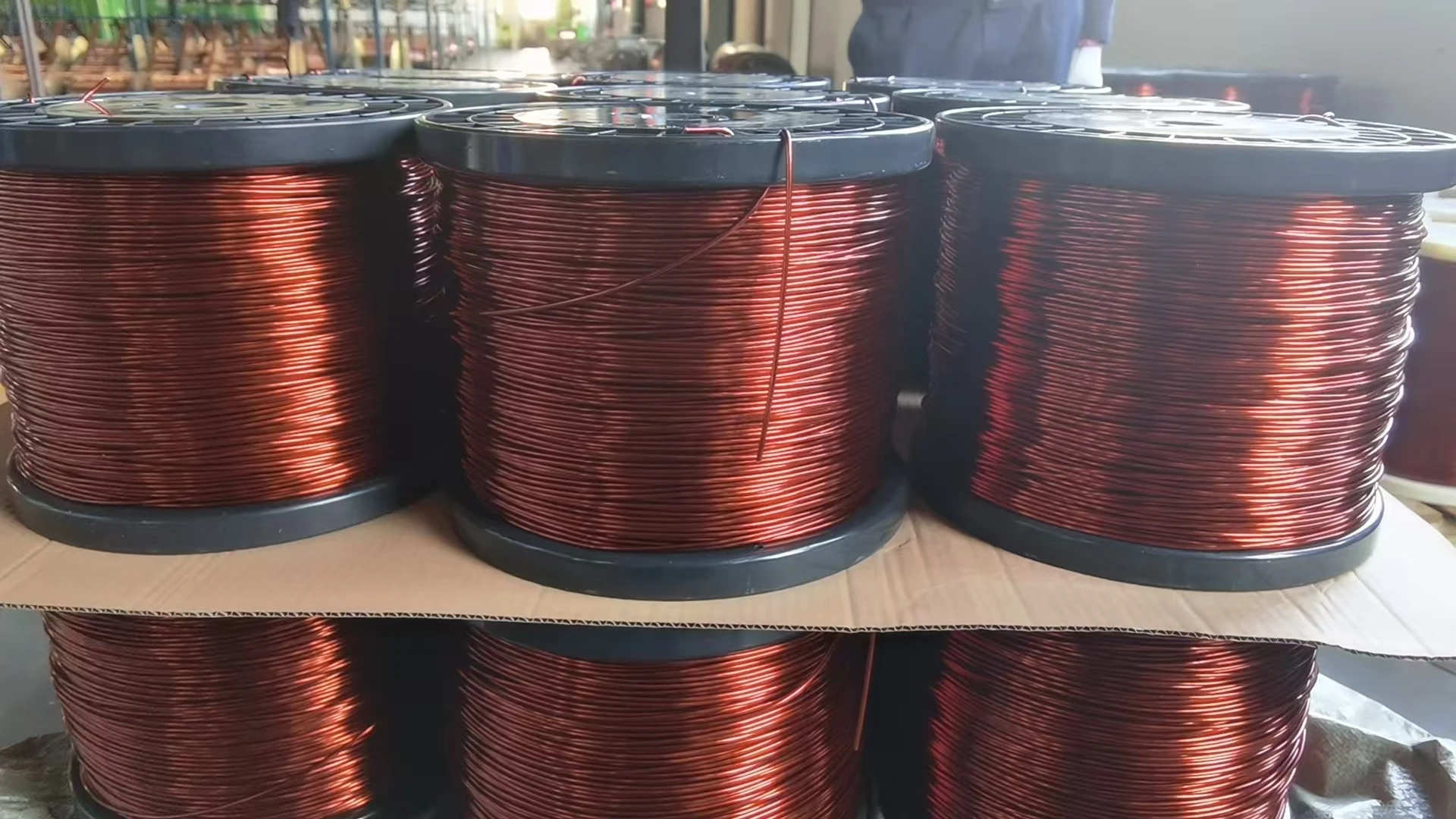 High Quality copper rewinding round wire 1.0mm 1.05mm 1.2mm 1.25mm DIN 160 200 250 spool  Enameled Copper Wire
