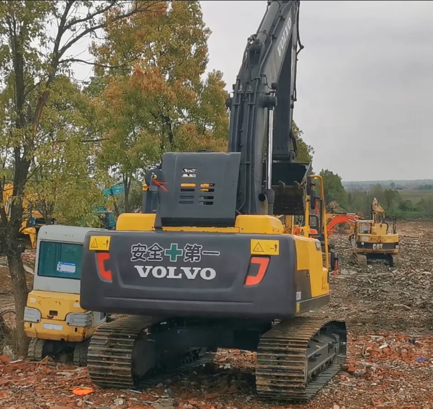 Hot sale 22 Ton Used Volvo EC220D Middle Size Excavator  Digger