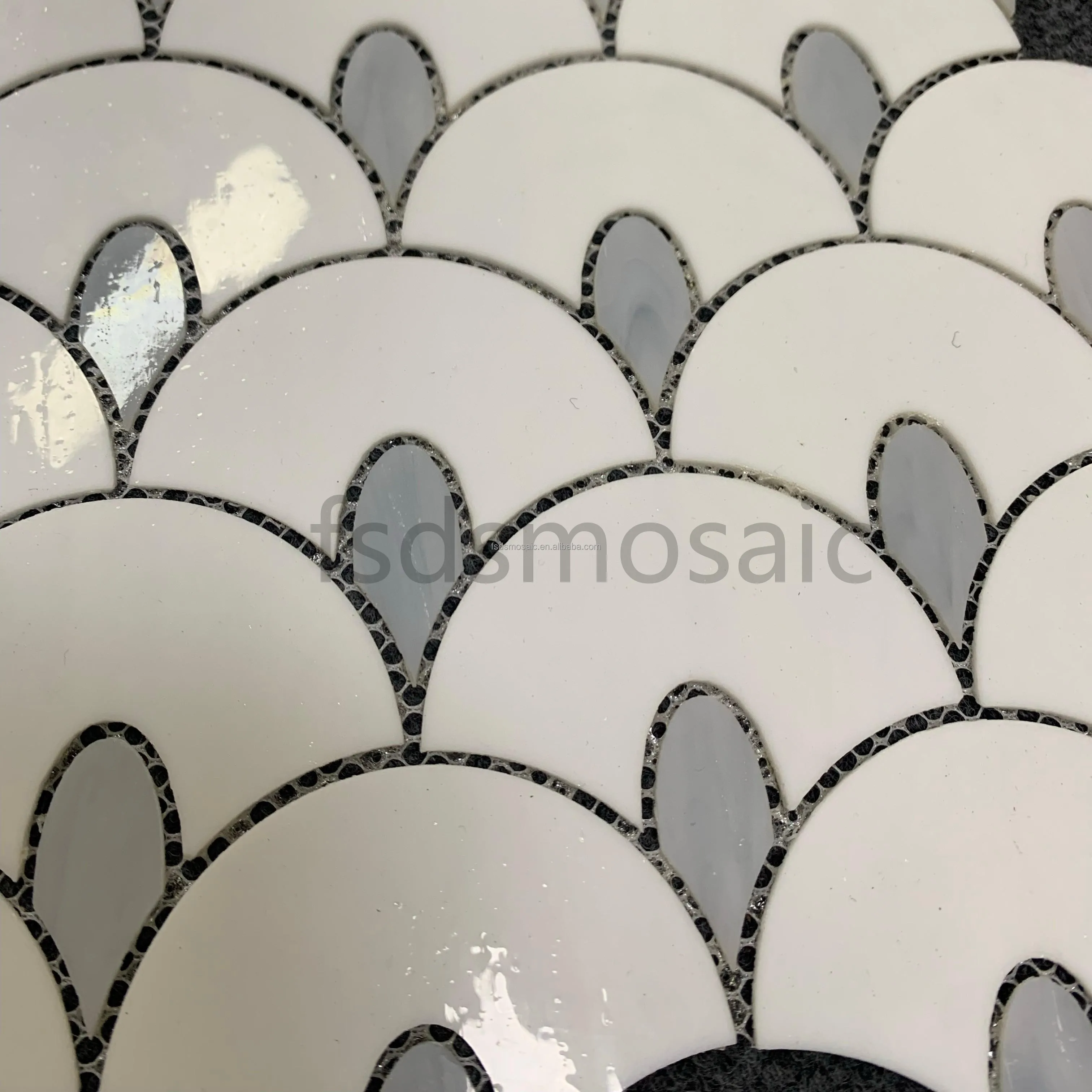 DS Ceramic Glass Mosaic Wall Tile Backsplash Hexagon Kitchen Bathroom Umbrella Leaf Shaper Stone and Graphic Design Solution