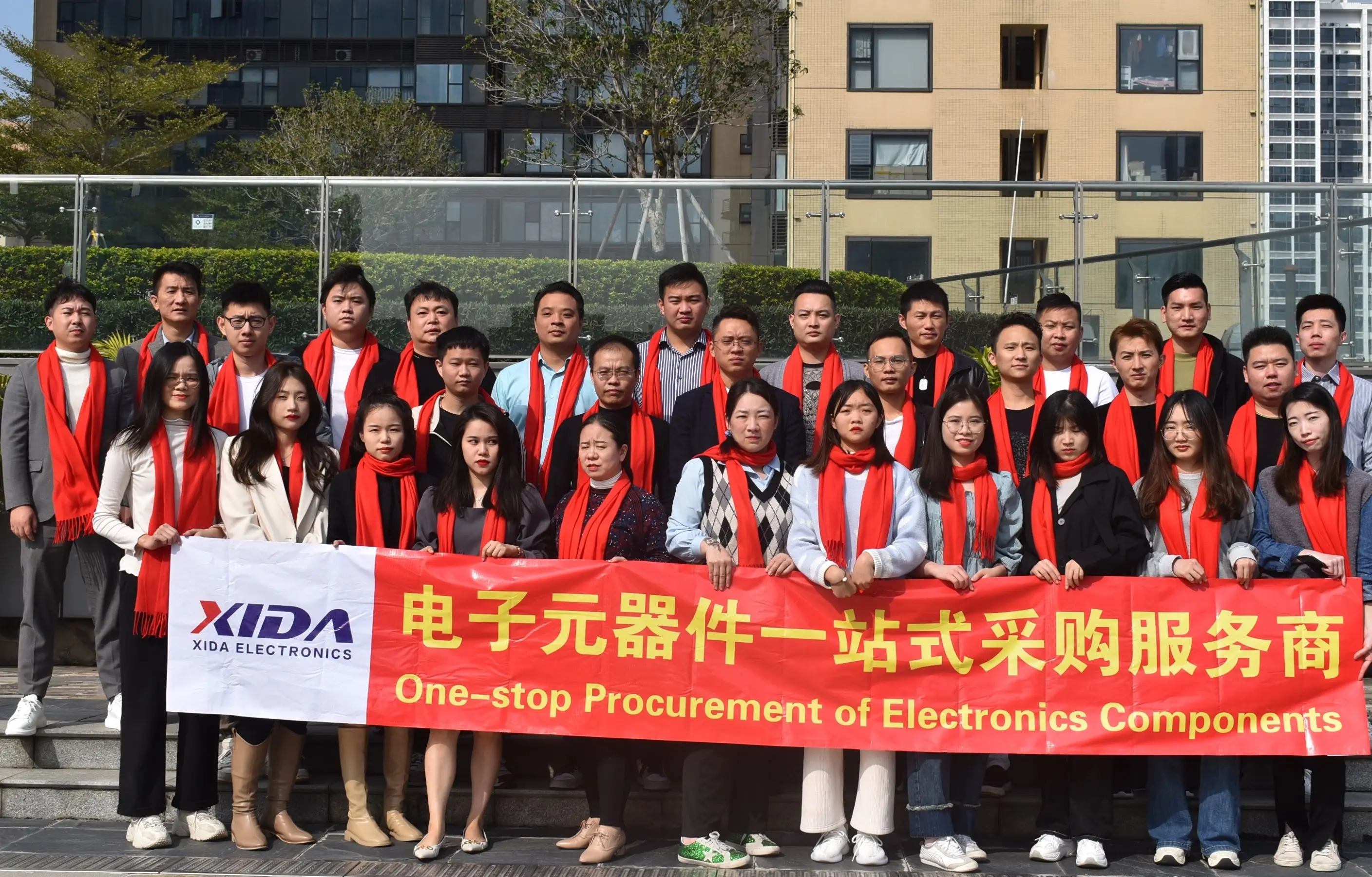 NCV59800 IC REG LINEAR POS ADJ 1A 8DFN new and original Electronics Components integrated circuits NCV59800BMNADJTBG