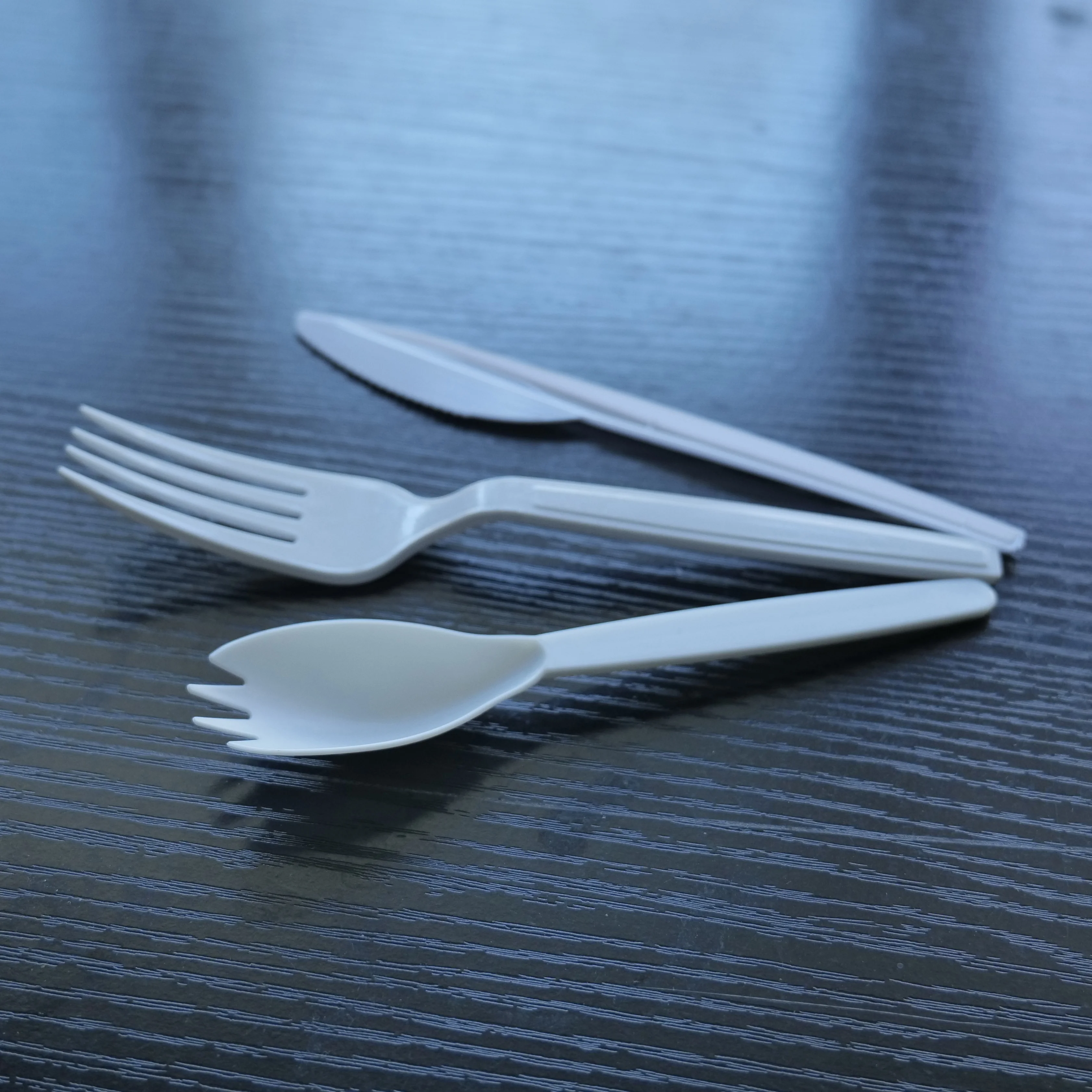 White  PP raw material Plastic Raw Materials White Color Biodegradable Granules Plastic