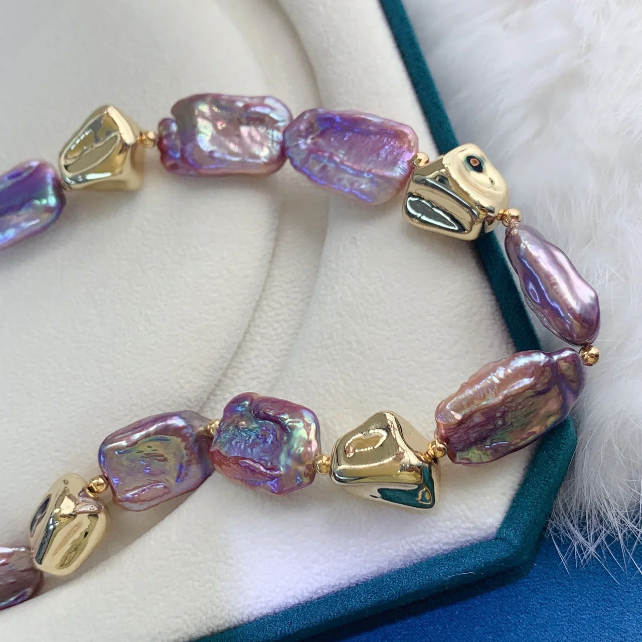 2022 NEW Fashion Natural Pearl Beautiful Purple Baroque Necklace Gold Spacer Necklace for Women