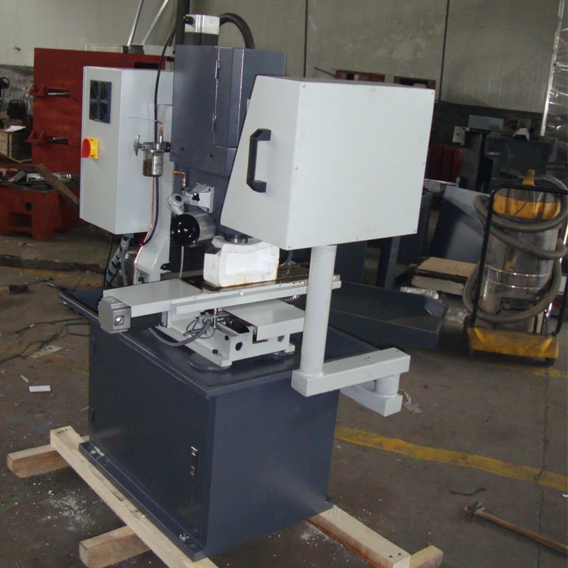 Precision Fanuc Cnc 5 Axis Milling Machine Small 3 Axis Cnc Milling Machine Price