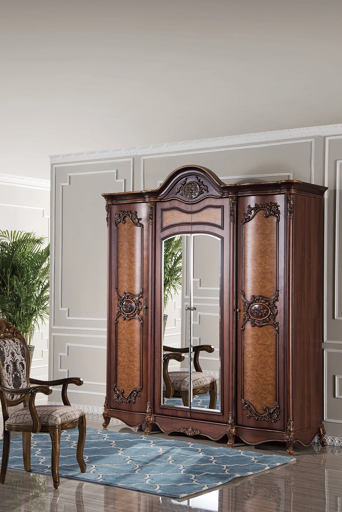 Professional Factory European Classic Style Bedroom Furniture Bedroom 4 Door Wardrobes King Size Bedroom Sets GD18