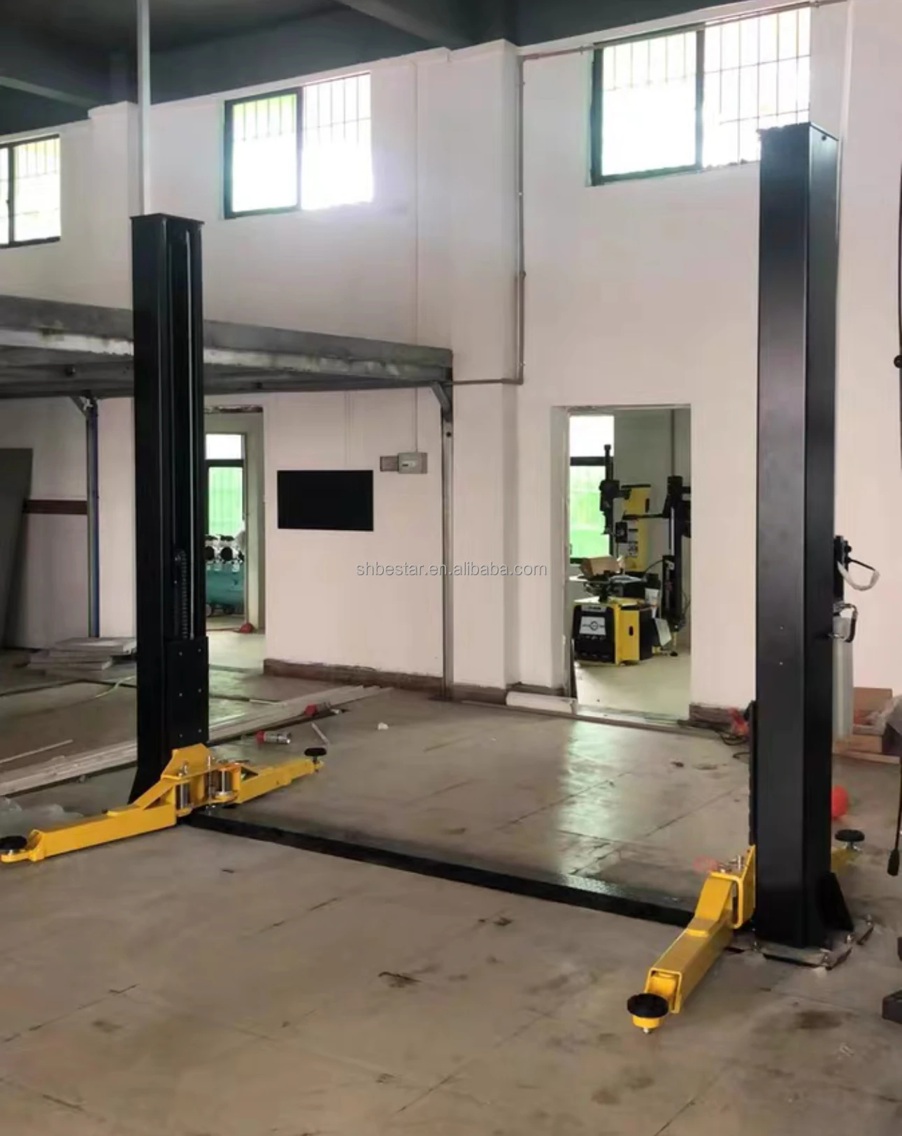 Full Set of Car Lift for Garage Two-Post Four-Post Ultra-Thin Scissors Pit Type with CE Hydraulic Actuation for Car Repair Shop