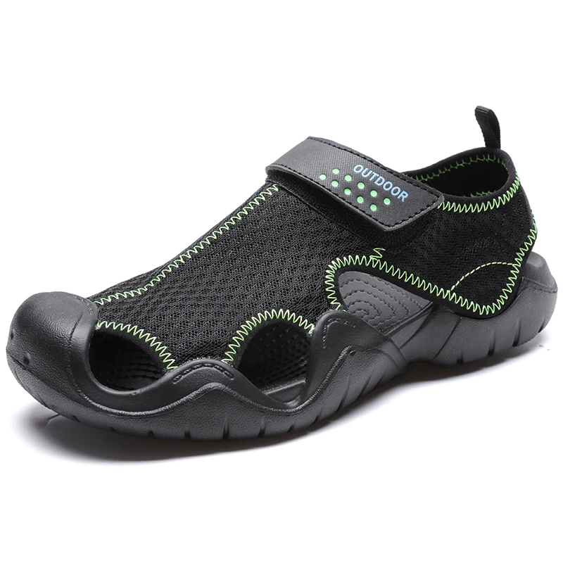2021 Summer Sandals Light Beach Wading Cave Shoes Casual Fashion Non-slip Slippers For Men Croc Clogs Shoes