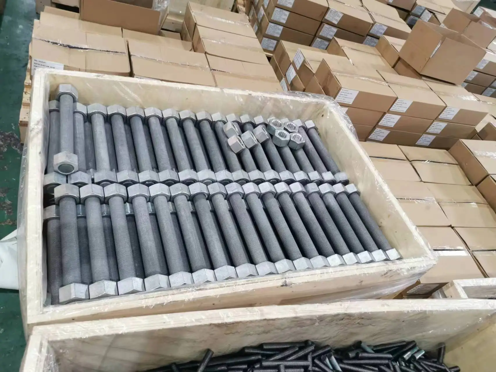 High Standard Zinc Coated Carbon Steel Threaded Rod Din 975 Din 976 with Galvanized/Black Finish