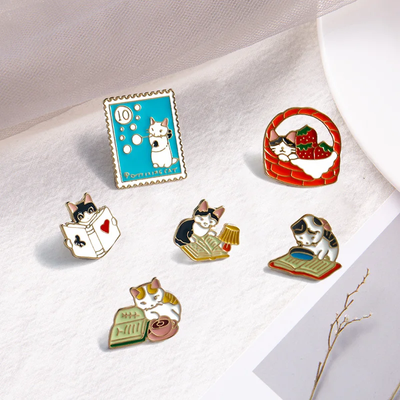 China Wholesale Hat Collar Clothes Decoration Logo Electroplated Metal Hard And Soft Enamel Lapel Pin Brooch