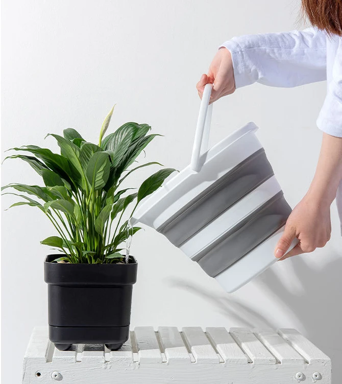 Manyou PP+TPE Material  Small Size 8L Round  Multifunctional  Foldable Portable Water Bucket for Gargening Car Washing