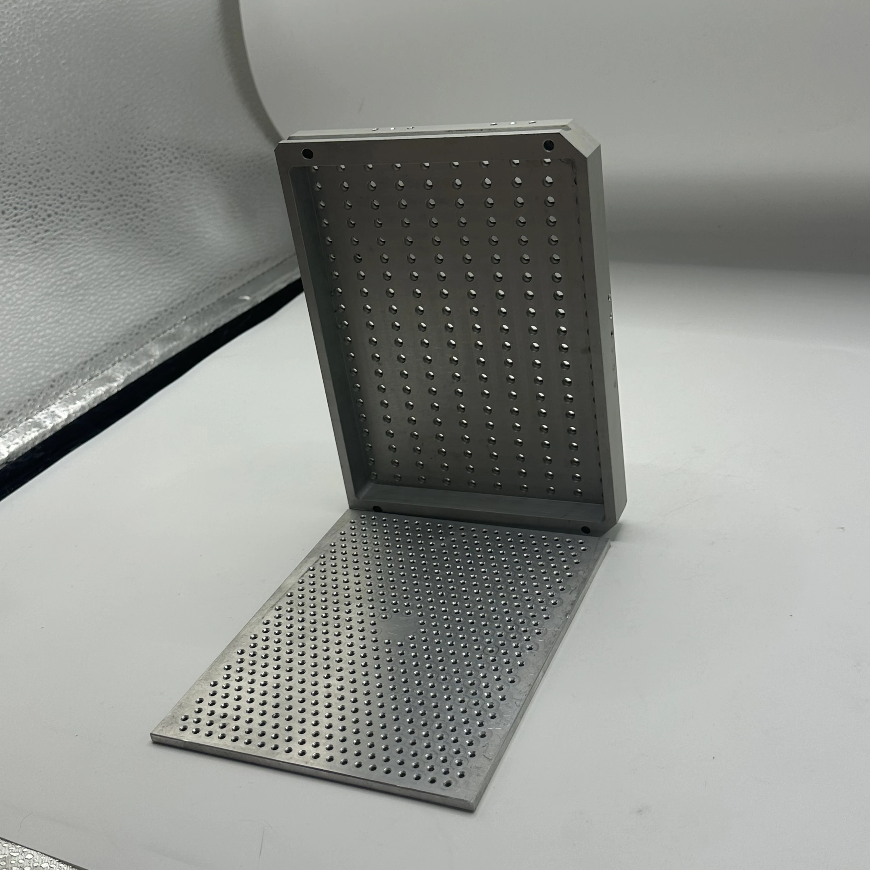 Пользовательские прецизионные CNC Обработанные запасные части из нержавеющей стали алюминиевые обрабатывающие услуги