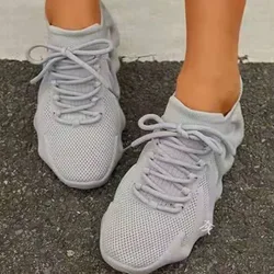 Logo customized New Ladies Casual Sports Shoes Fly Woven Cloth Octopus Knitted Shoes Outdoor Breathable Sneakers For Women