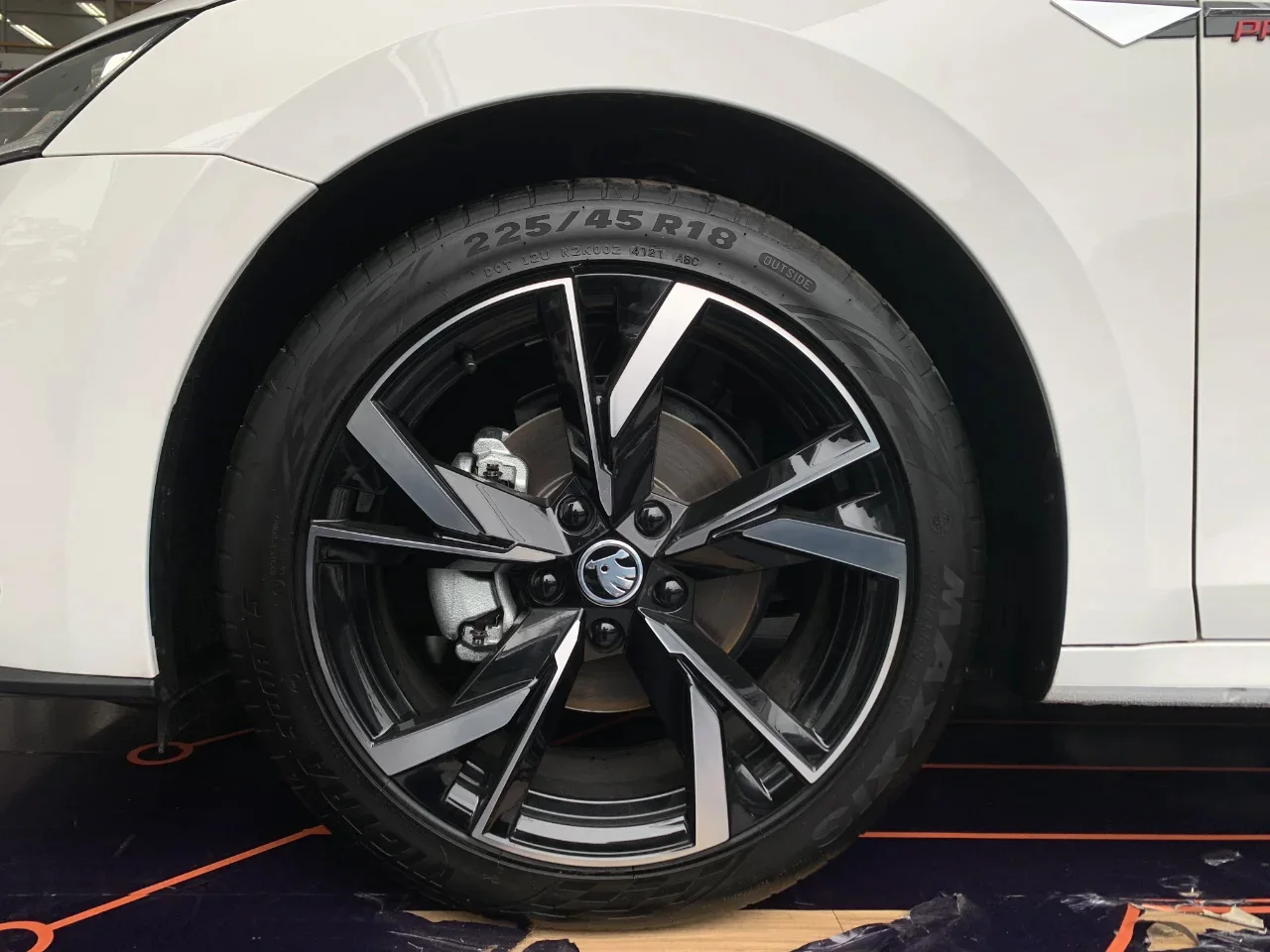 2024 VW Skoda Octavia роскошный Mingrui Pro Family бензиновый б/у китайские новые дешевые автомобили