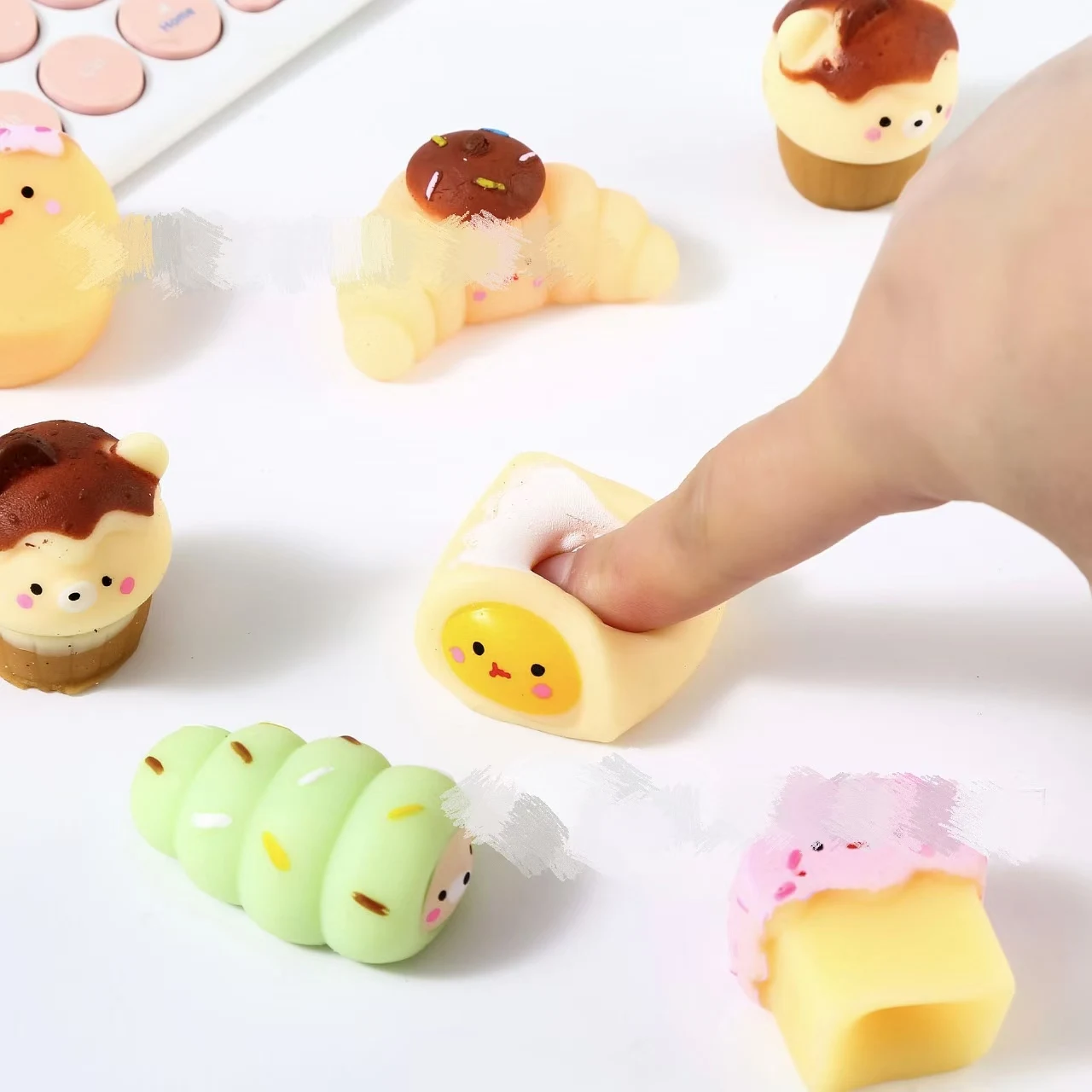 Kawaii Kids Kitchen Toys 3d Cake Cup Dollhouse Food Craft Cartoon Animal Cup Cake Resin Miniature Decoration Food Slime Charms