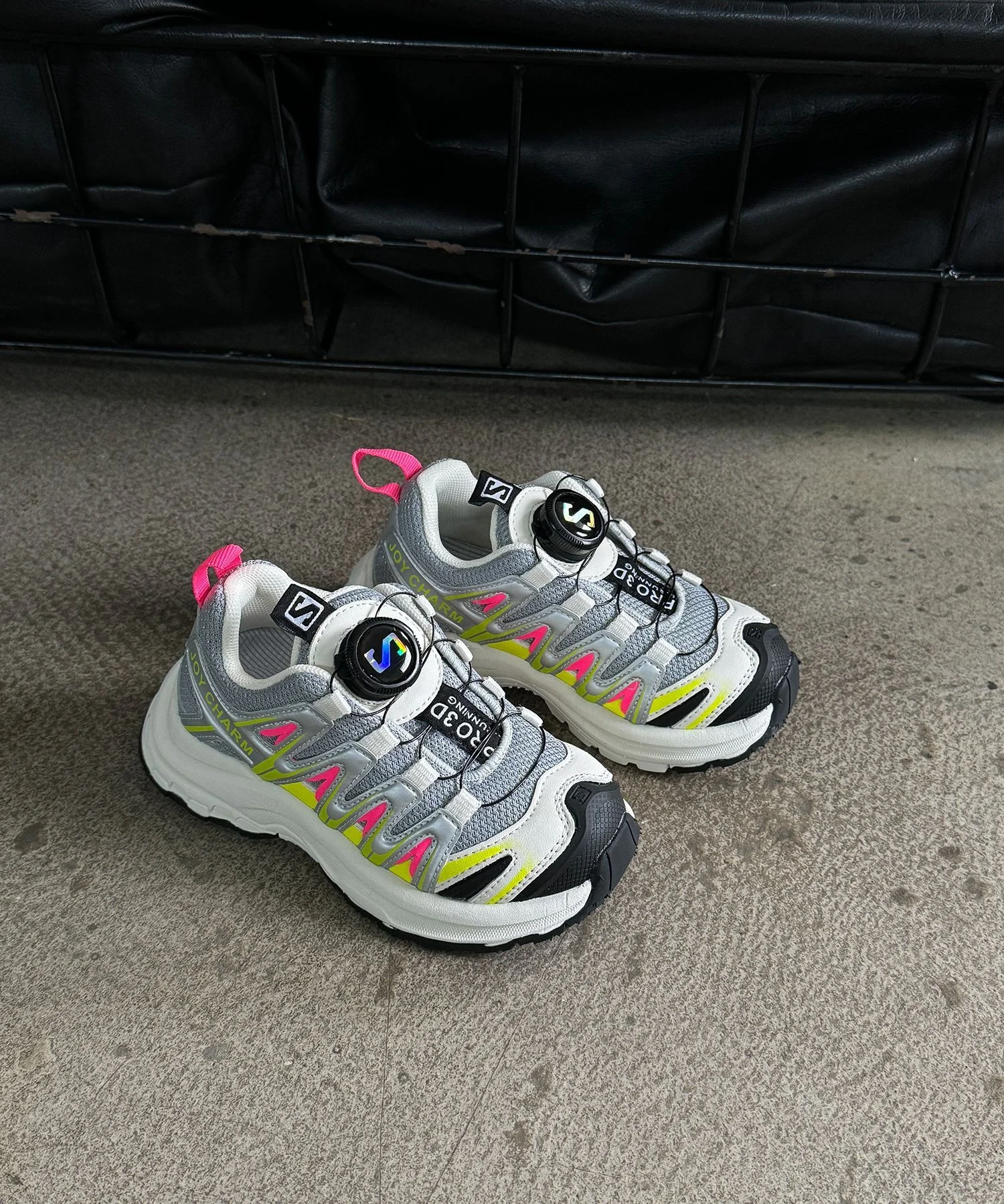 2024 Fall New Kids Sneakers Boys Swivel Mouth Outdoor Hiking Shoes Girls Light Casual Shoes