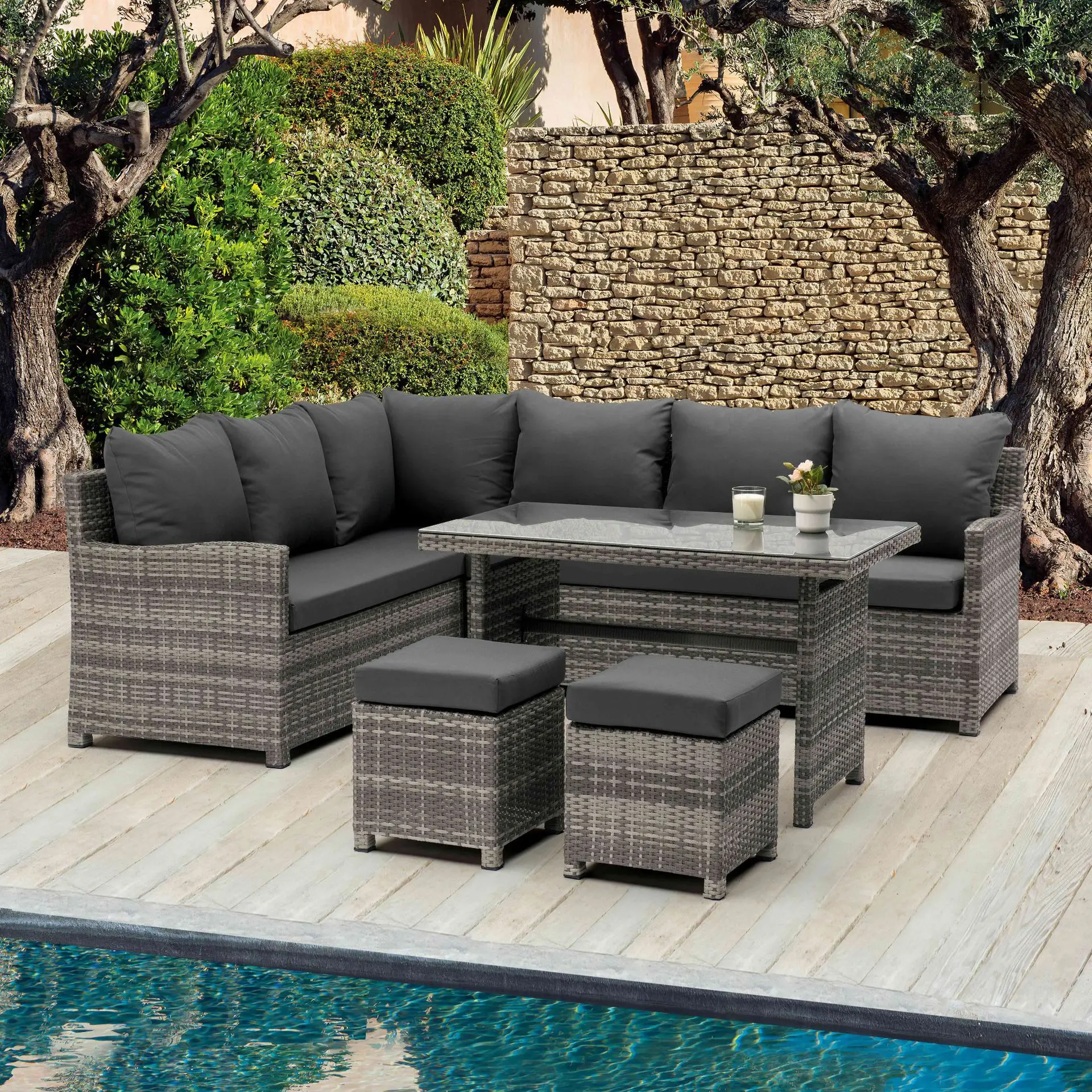 Garden sets outdoor furniture chair outdoor  with umbrella plastics 4 pcs outdoor rattan sofa folding luxury rattan garden sets