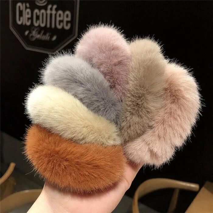 New Arrival Winter Hair Accessories Ponytail Holder Rubber Band Hair Ties Korean Fuzzy Plush Elastic Scrunchies For Women