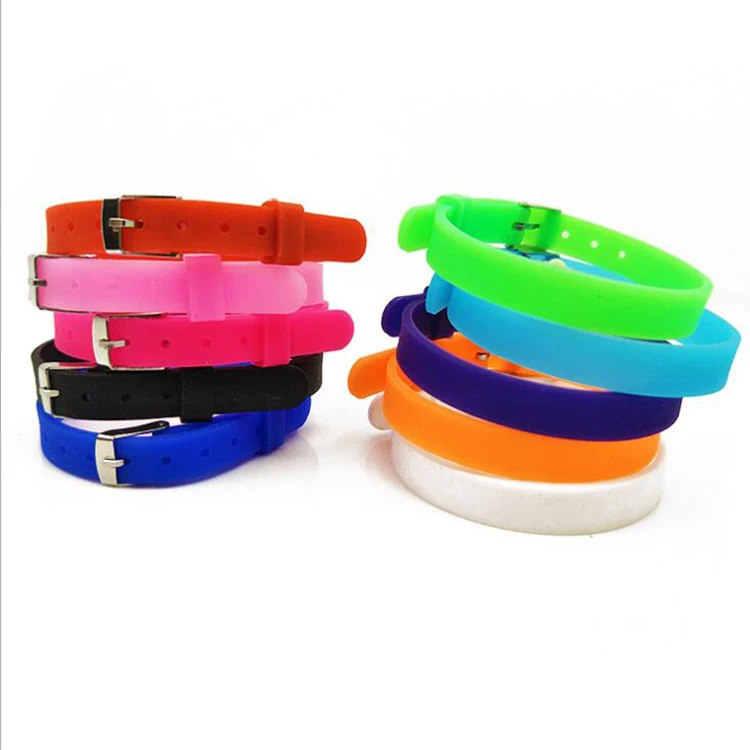 Slim And Long Silicone Strap Soft Silicone Bracelet Strap Wristbands Customizable Letters