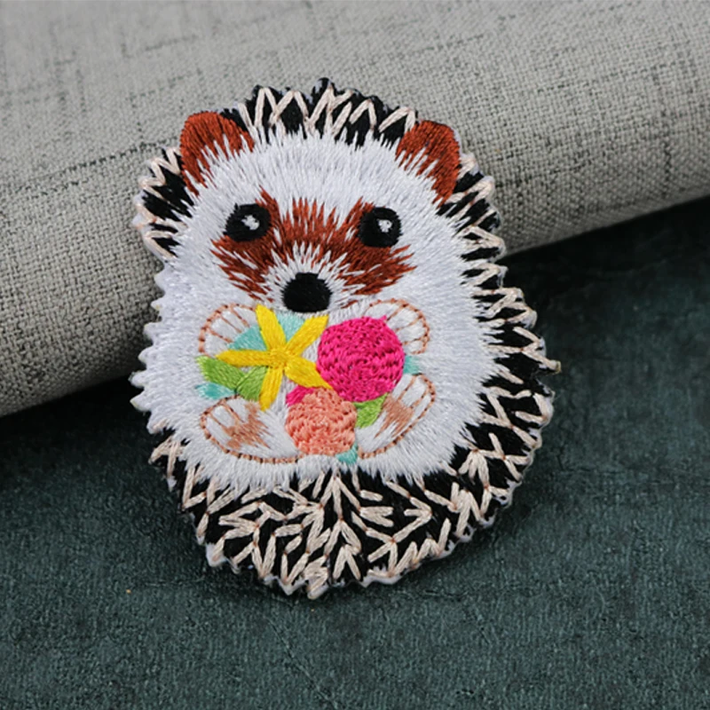 Hot Selling Hand Embroidered badge Hedgehog Embroidery Patches For Clothing luggage Custom Embroidered ortho evra patchPatches