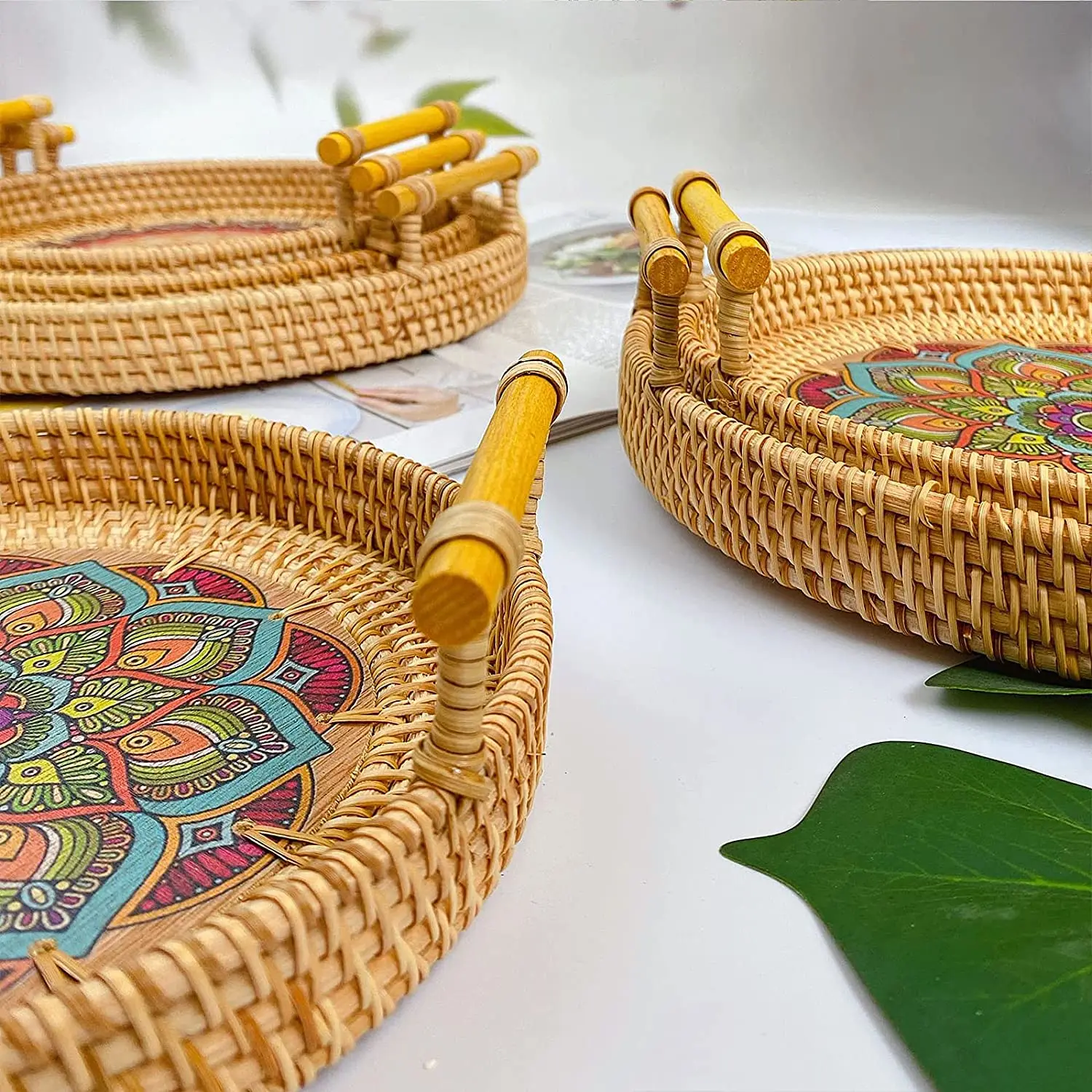 Decorative Woven Ottoman Trays for Coffee Table Dinner Party Kitchen Organizer Rattan Round Basket Serving Tray with Handles