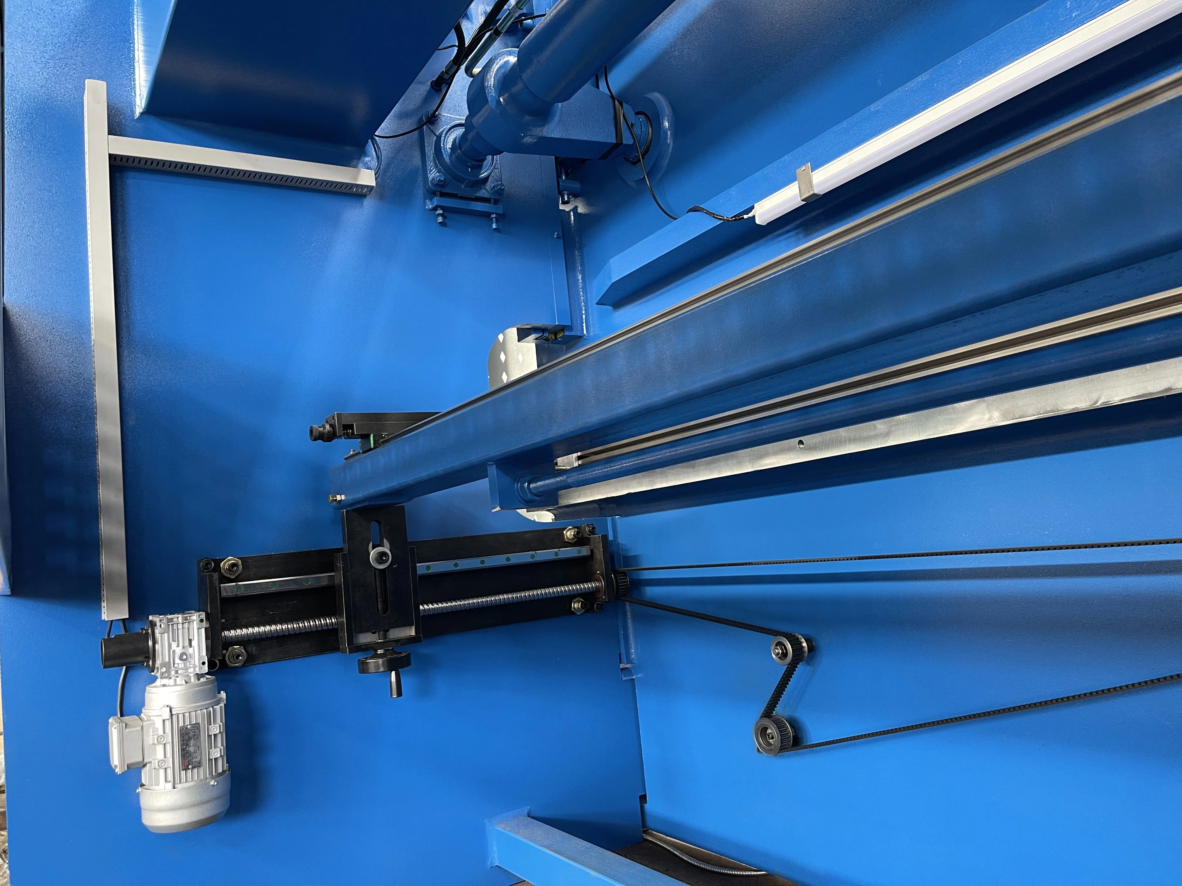 low price WC67Y-30T/1000mm hydraulic press brake small machine E21 300kn 1meter new manual mini press brake for sheet metal