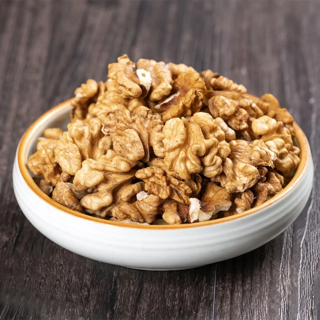Top Quality Chinese Wholesale Organic Raw Dried 1/4 Walnut Kernel 5kg Walnut In Sale