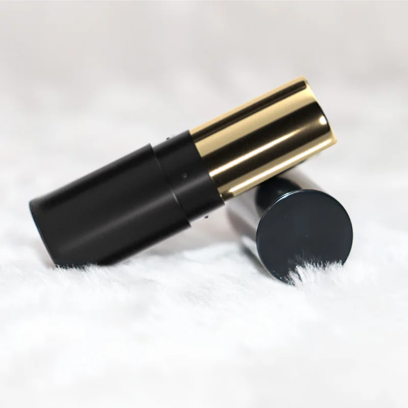 RTS in stock Low MOQ Matte paint empty matte black lipstick for woman or man, round lip balm tube packing