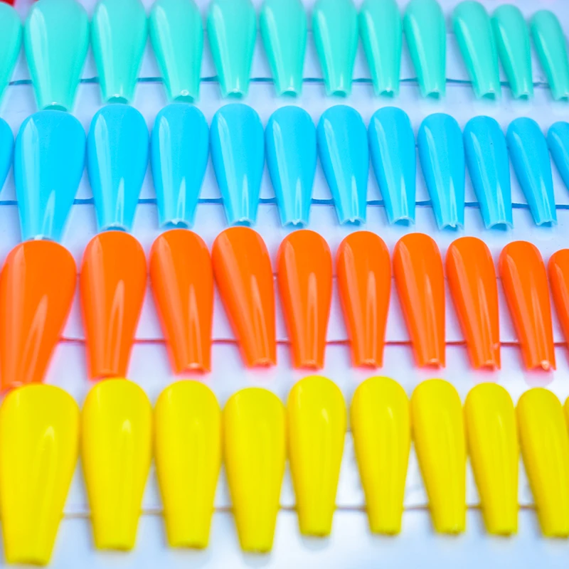 Fashion Custom Handmade Press on Nail and Full Cover Nail Tips Nail Beauty Art Fingers Decoration Design 100 Sets Standard Size
